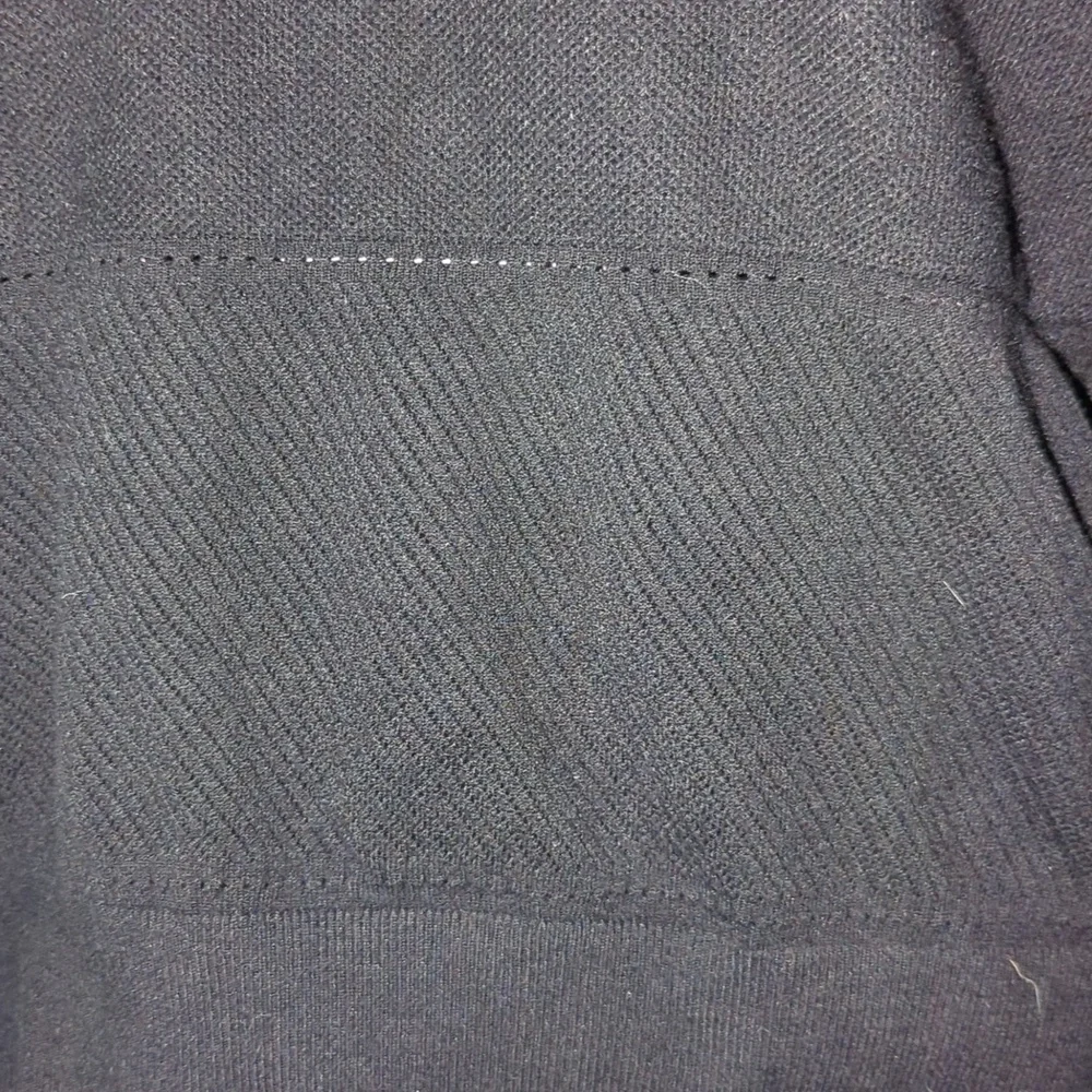 Theory Abner D Enchanted crew neck sweater, size large, black